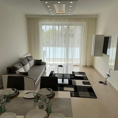 Luxury Cordia Apartment With Free Parking Budapest Luaran gambar